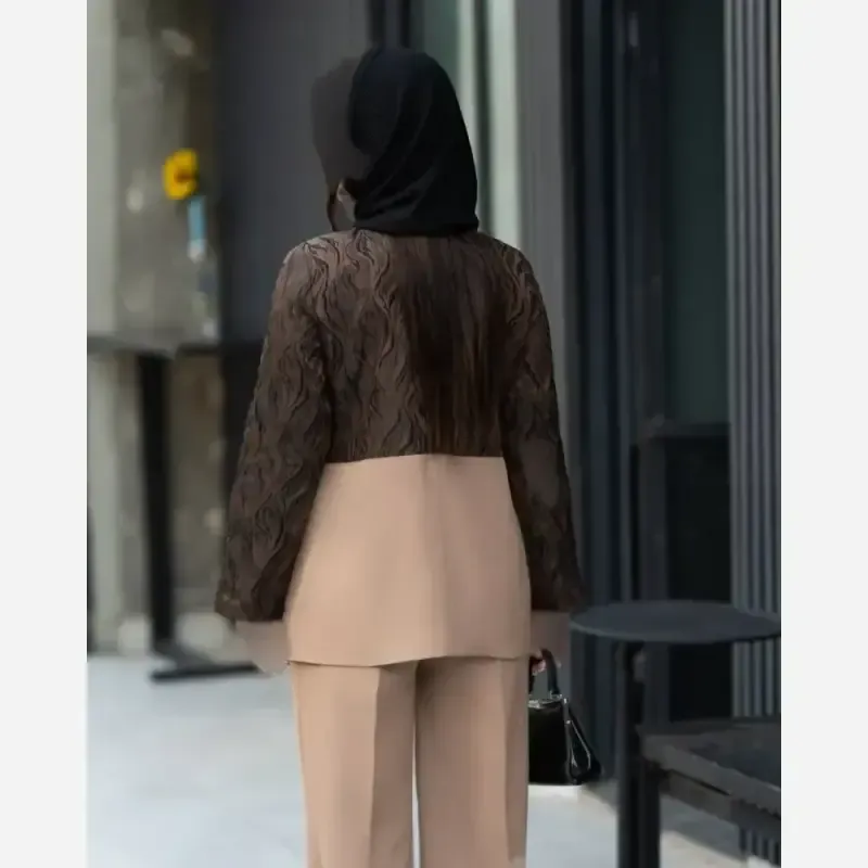 کت و شلوار زنانه مجلسی کرپ کنزو و ژاکارد سنگدوزی شده مدل افسون سایز 40 تا 50 رنگ مشکی موکا سورمه ای