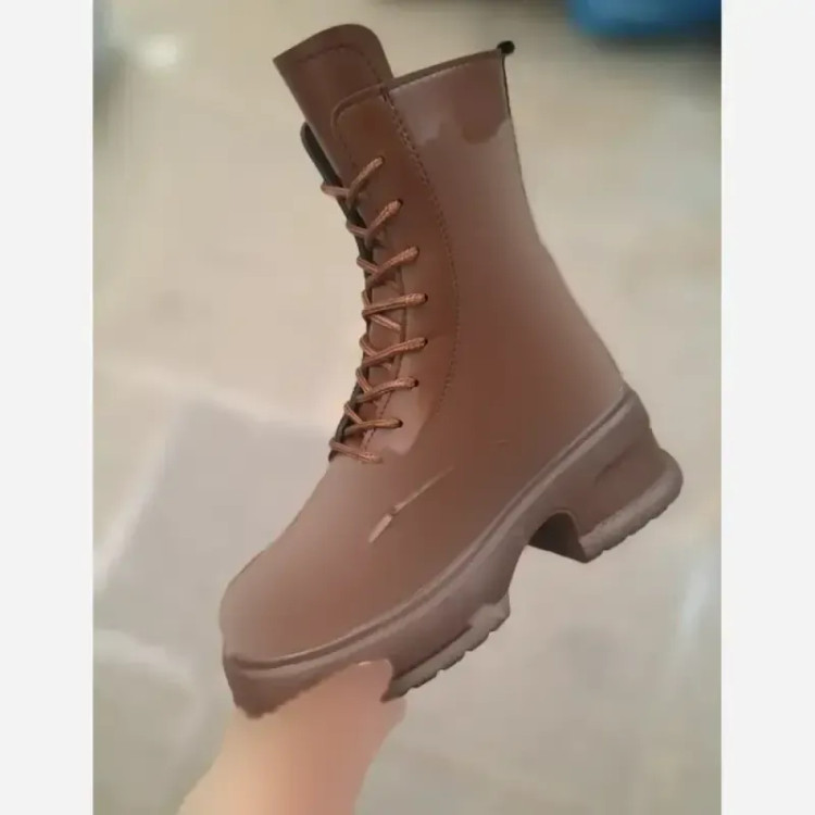 بوت لژ دار زنانه در دو رنگ مشکی و قهوه ای سایز 37 تا 40