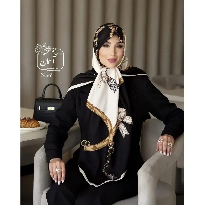 روسری ساتن ابریشم طرح پاپیون قواره 140 توییل مجلسی دور دوخت